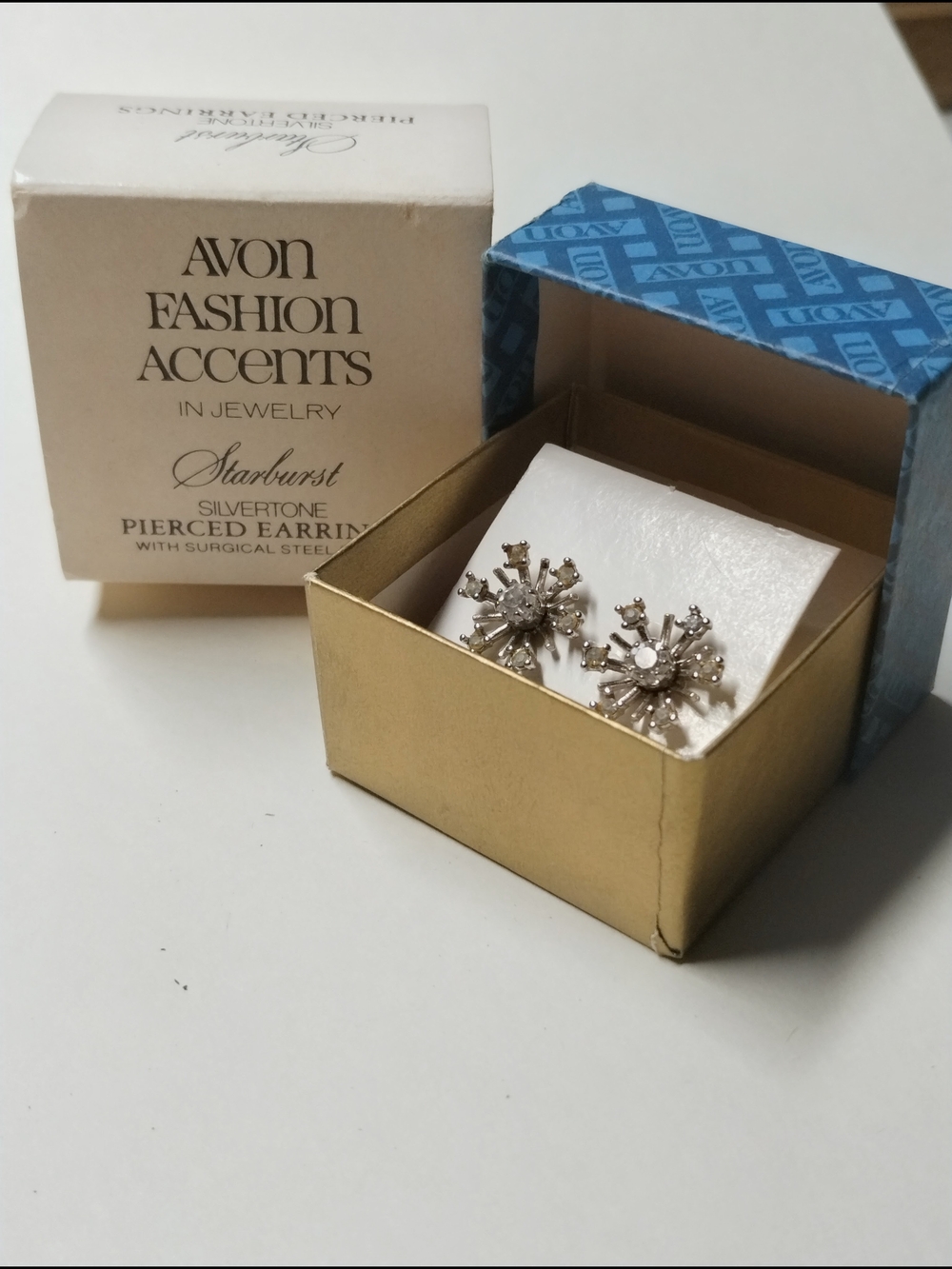 Avon Starburst Silvertone Rhinestone Pierced Earrings - Silver